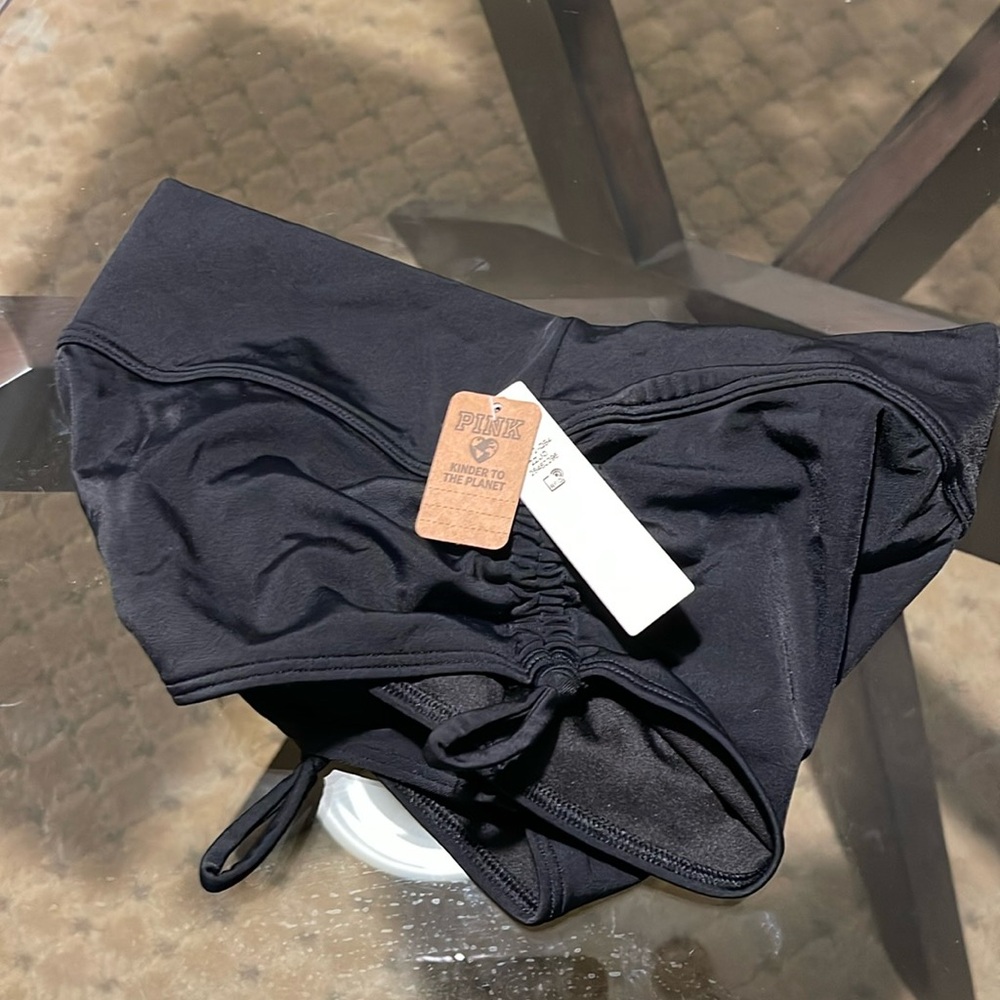 🏝️🌊 PINK Victoria’s Secret Black Boyshorts (Size S). New/Never Worn w/ Shield